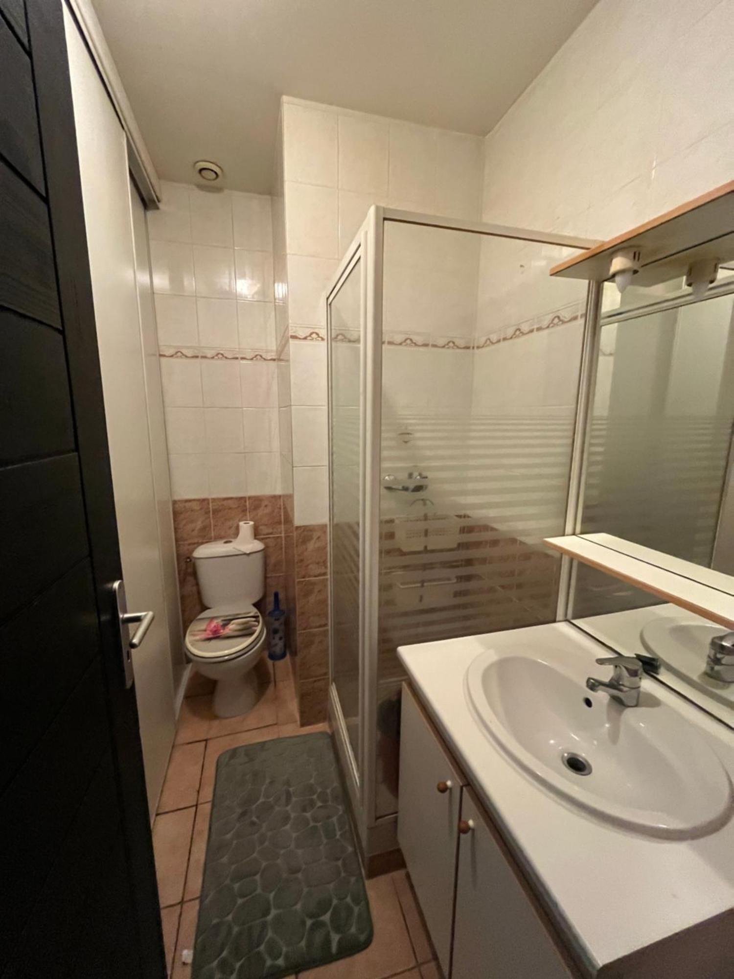 Grand Sur Cour Privative Apartment